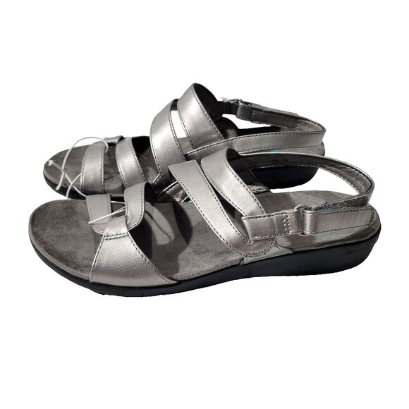 Yuu Jean  Slingback Silver Sandals Sz 7 - Picture 1 of 9